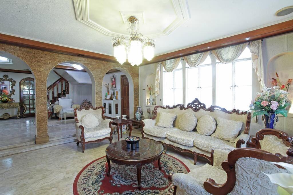 Big House In Quezon City Manila Exterior photo