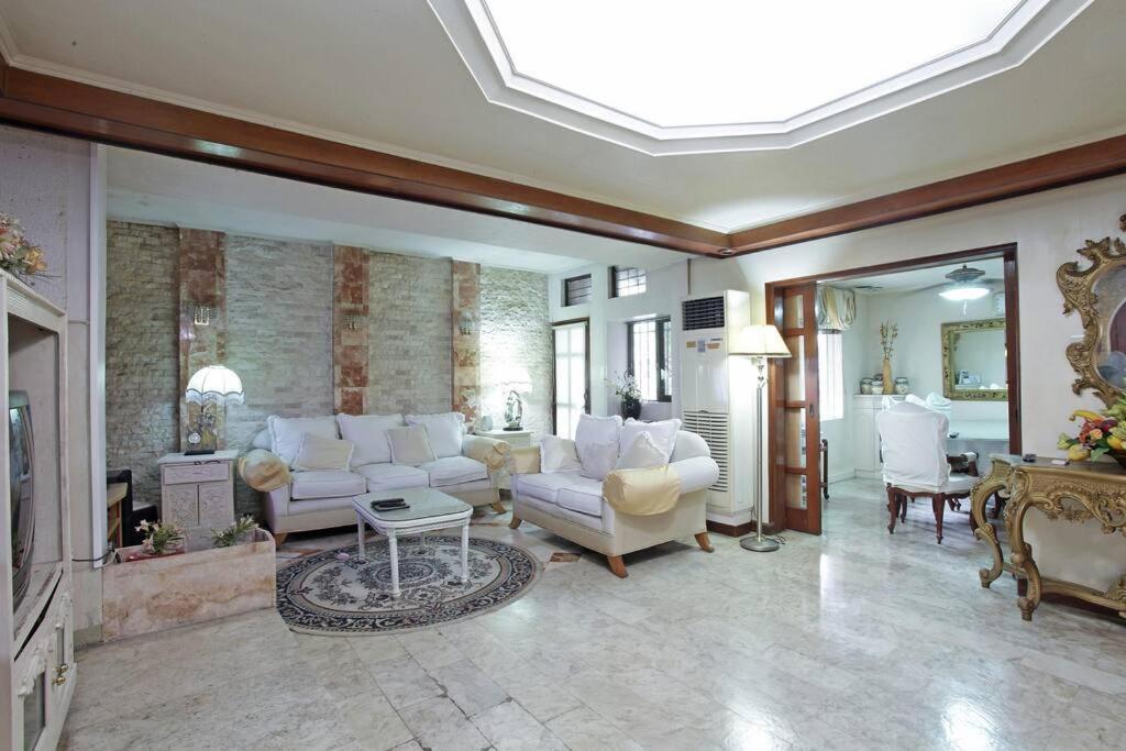 Big House In Quezon City Manila Exterior photo
