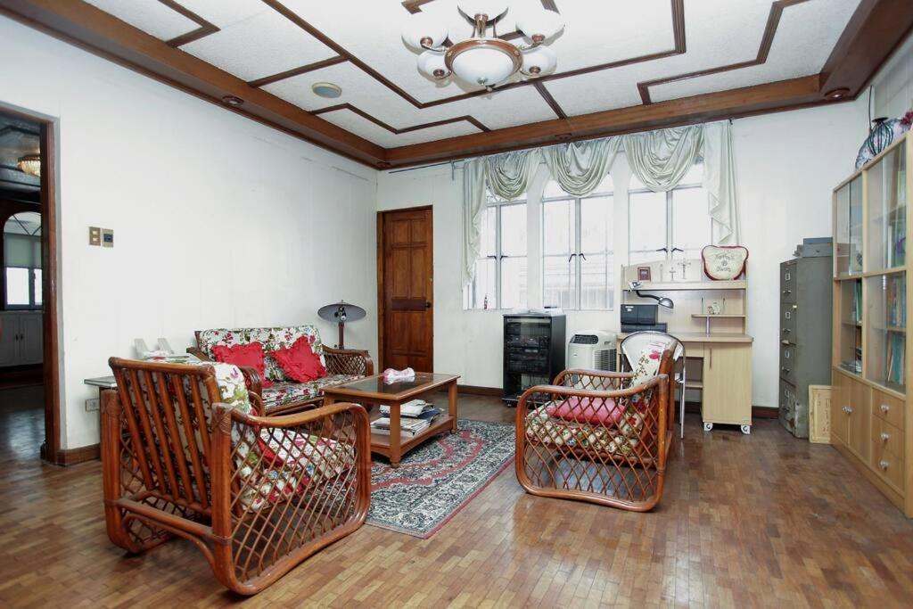 Big House In Quezon City Manila Exterior photo