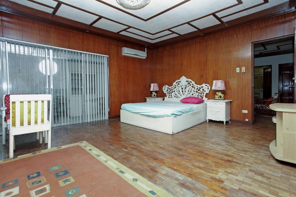 Big House In Quezon City Manila Exterior photo